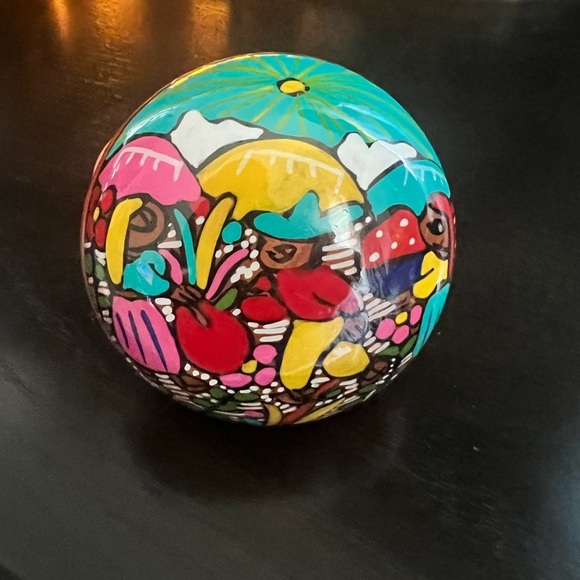 Mexican Folk Art Trinket Box is a beautifully handcrafted terra cotta piece - Picture 2 of 7